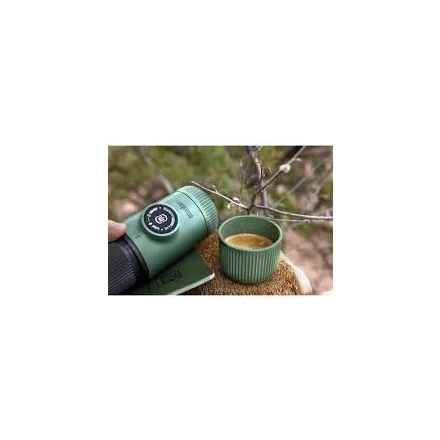 Wacaco Nanopresso mohazöld hordozható kávéfőző + kemény tok