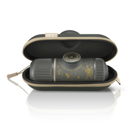 Wacaco Nanopresso Dark Souls hordozható kávéfőző védőtokkal