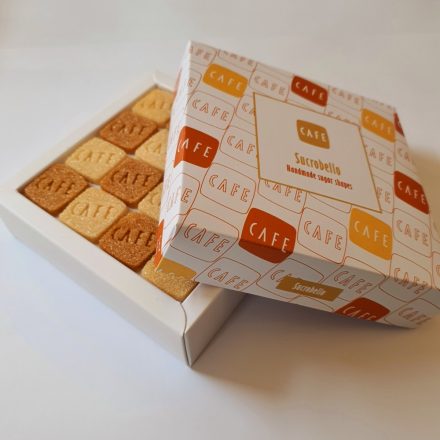 Cukrobello CAFE formový cukor v tvare nápisu CAFE