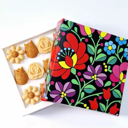 Cukrobello Virág  formacukor  Matyó mintás dobozban  dobozban